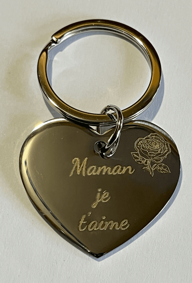 Porte clés en métal &quot;Maman je t&#039;aime&quot; forme coeur